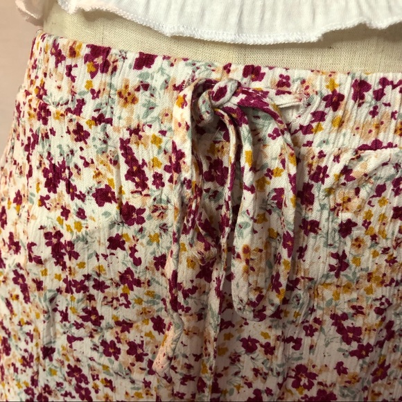 COTTON ON 90s style Pink Floral Viscose Mini Skirt, Y2K, flowers, tie up Size XS - Picture 4 of 8